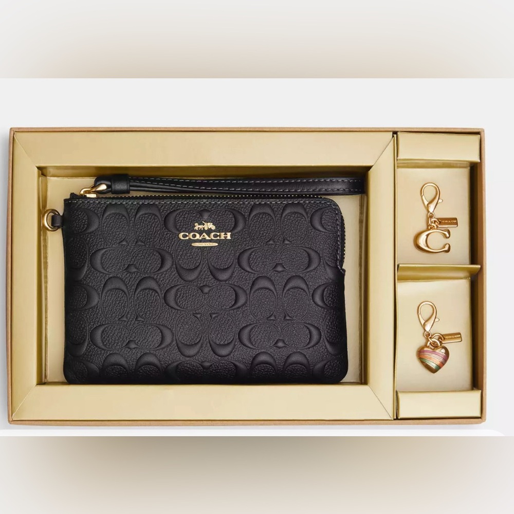 Coach Corner Zip Wristlet In Signature Leather with Charms - New in Box